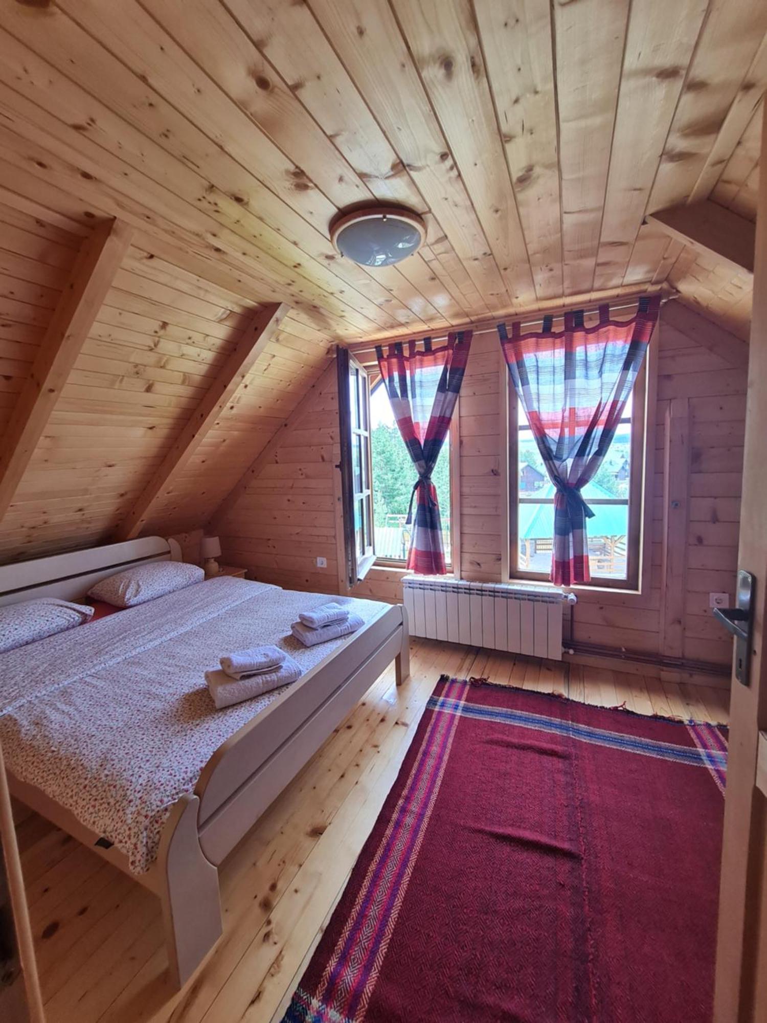 Vikendice Itana Villa Zabljak  Bilik gambar